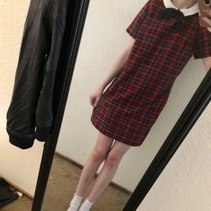 Plaid Dress with Peter-Pan Collar and POCKETS!